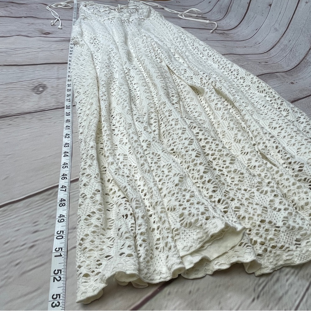 FREE PEOPLE Beach light crochet beige coverup jumpsuit, size M - Picture 16 of 16